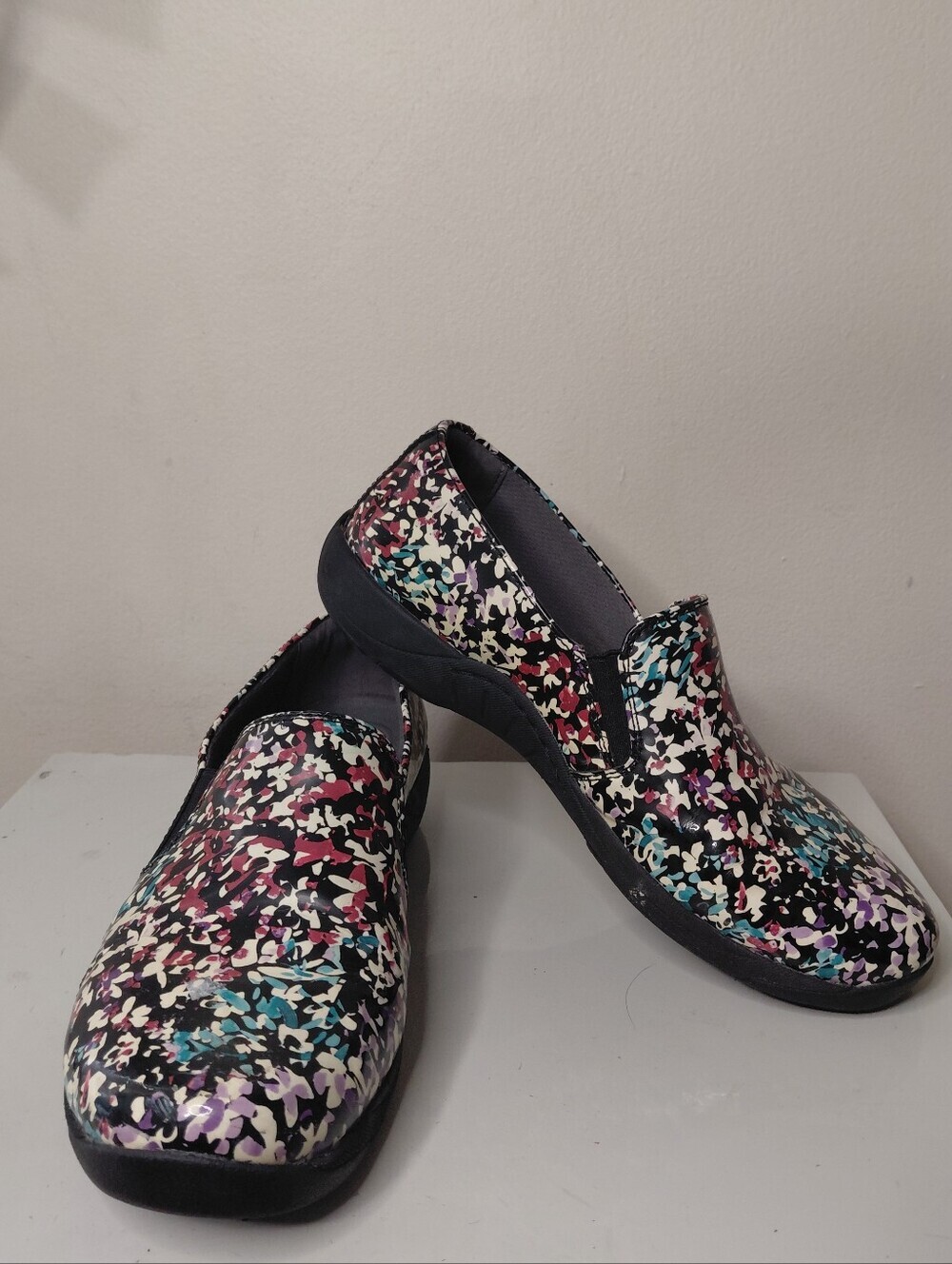 Dansko Nora Slip-On Floral Confetti Petals Loafers Multicolor Soft Clogs Size 10